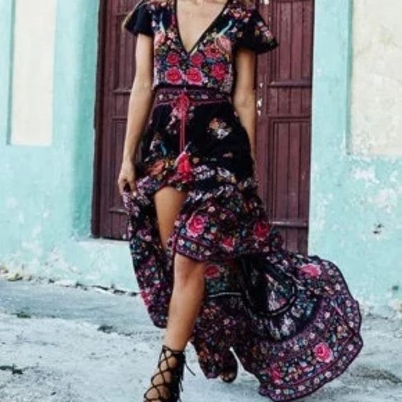 Elegant Beach/ Party Dress/1 Day Sale - Picture 12 of 15